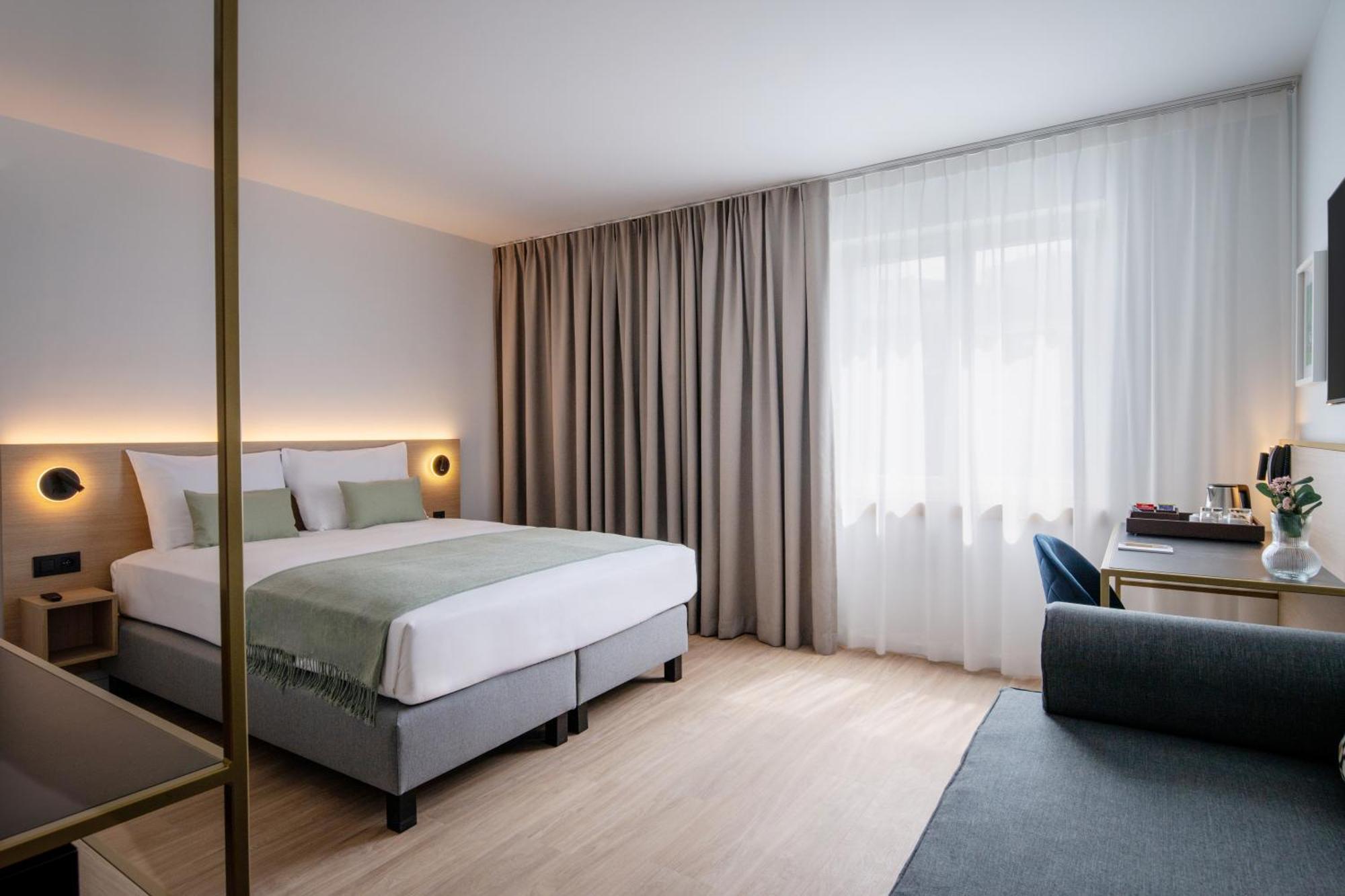 Hotel Jill Brussels 4*